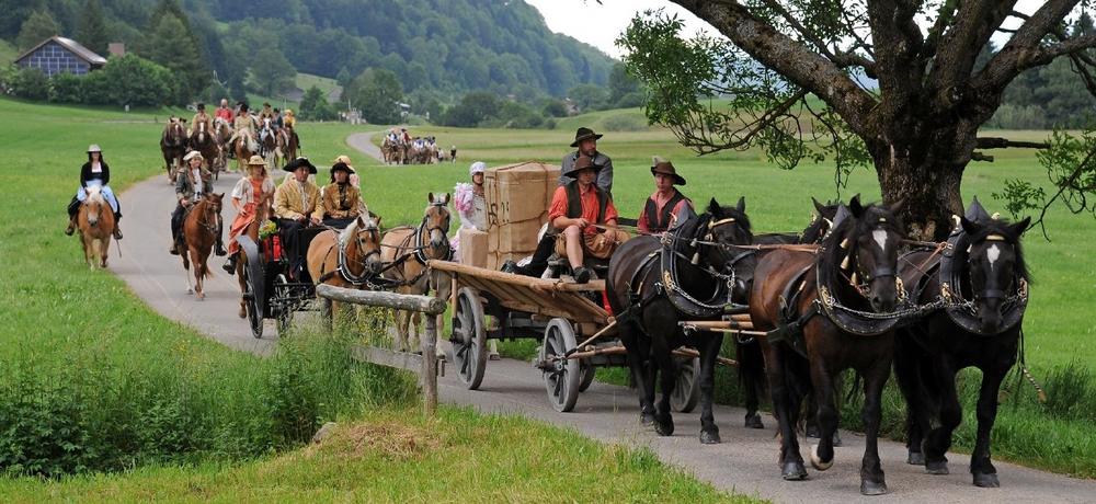 Salzzug auf historischer Salzstraße