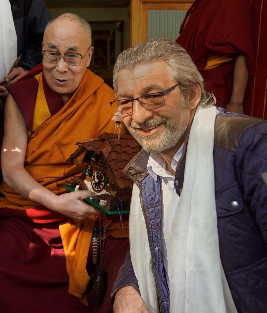 Whirlcare Industries startet mit Segen des Dalai Lama
