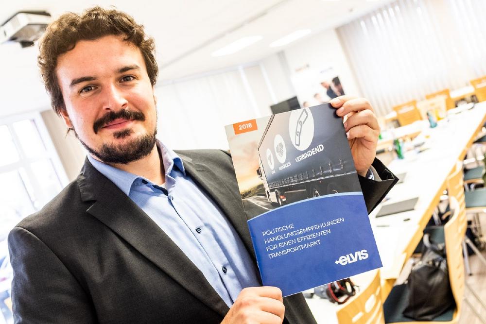 ELVIS wagt sich auf das politische Parkett