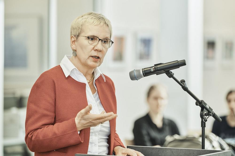 Eröffnung der Foto-Ausstellung „Szenenwechsel – Impressionen aus 20 Jahren Kultur an der Hochschule Bremen“