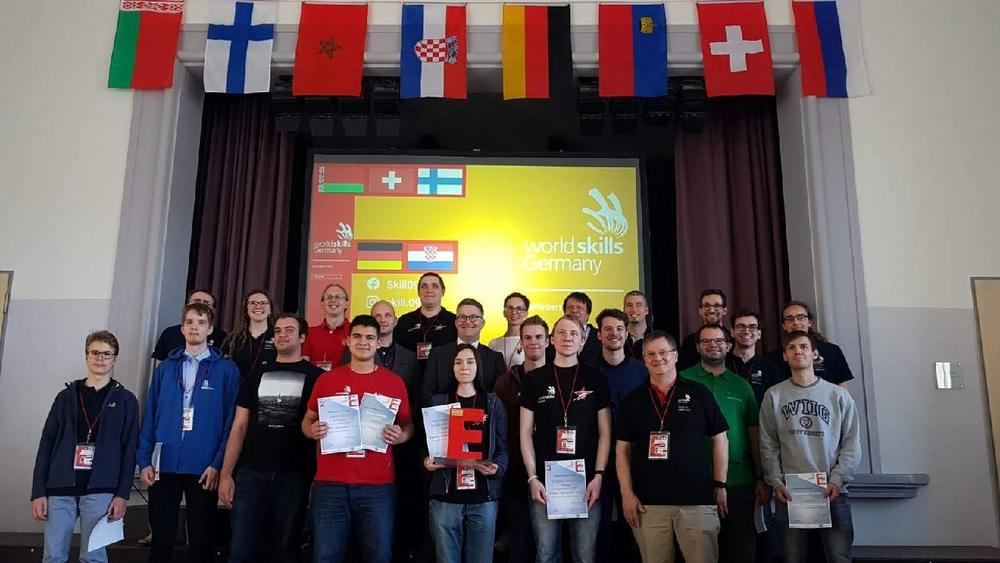 Benjamin Frost aus Wuppertal fährt als bester Programmierer zur Weltmeisterschaft