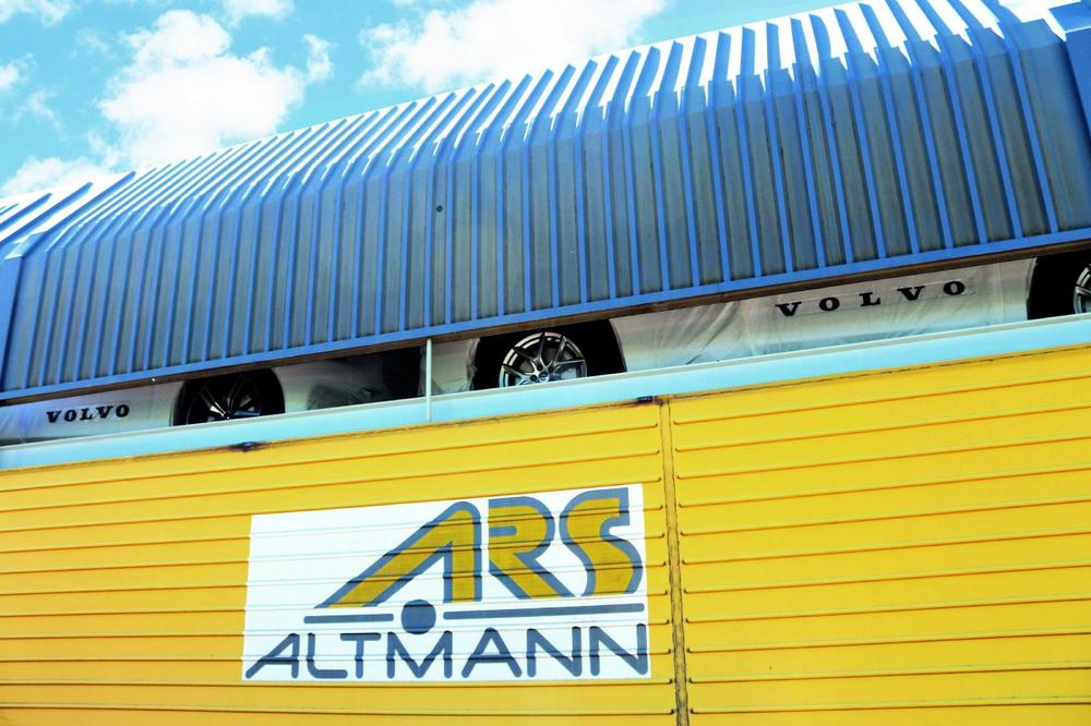 Fertigfahrzeuglogistik auf der Seidenstraße: ARS Altmann AG und ICL realisieren für Volvo ersten China-Zug nach Gent