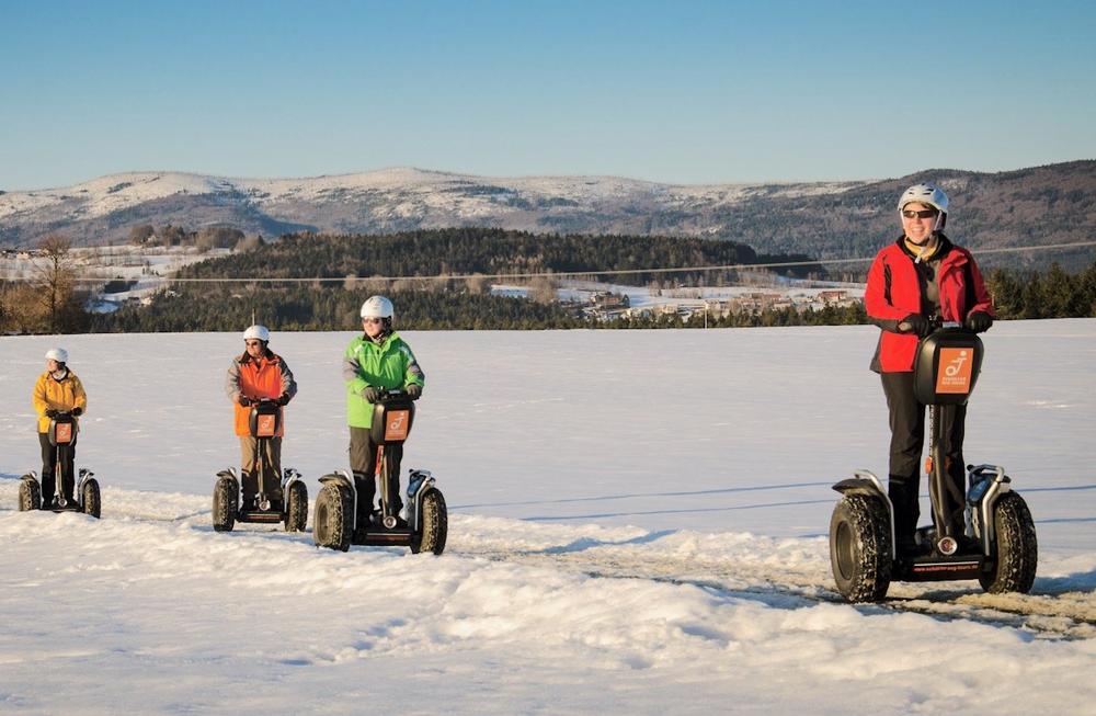 Neuer Wintersport-Trend in Ostbayern: Mit dem „Schneeroller“ über das „Grüne Dach Europas“ schweben
