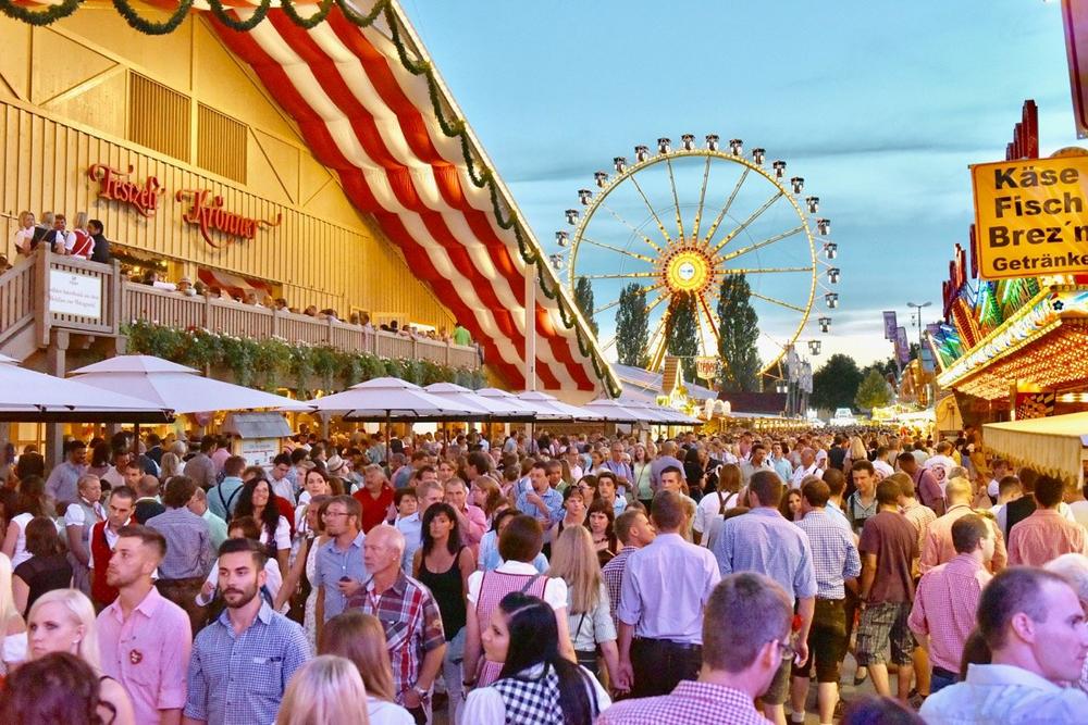 Gäubodenvolksfest 2018 vom 10. bis 20. August: „Ein Trumm vom Paradies“ mit mehr als einer Million Besuchern