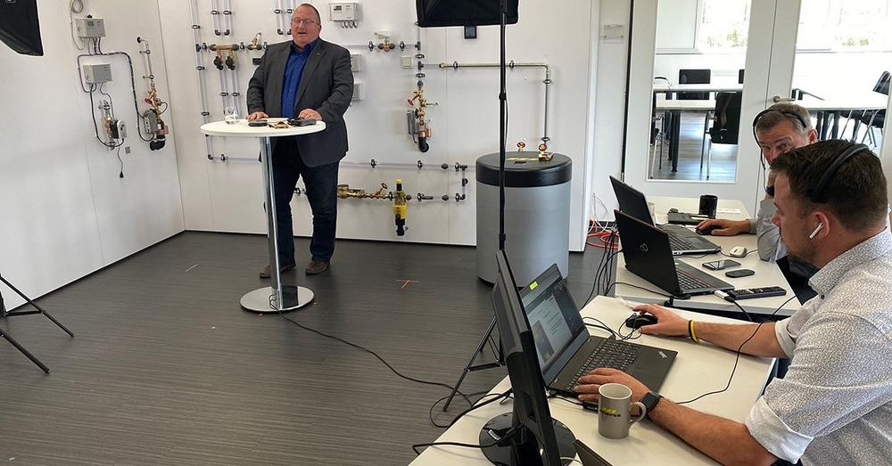 15 Webinare mit 721 Teilnehmern