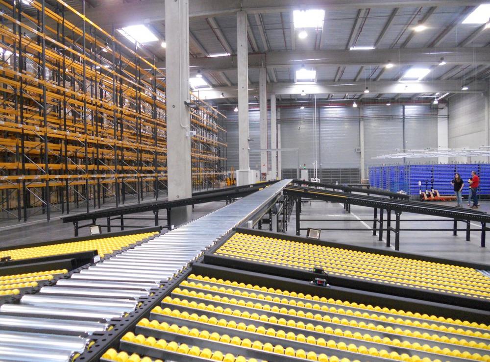 Interroll und Modumaq sorgen für maximale Flexibilität des Materialflusses bei Arvato Supply Chain Solutions in Spanien