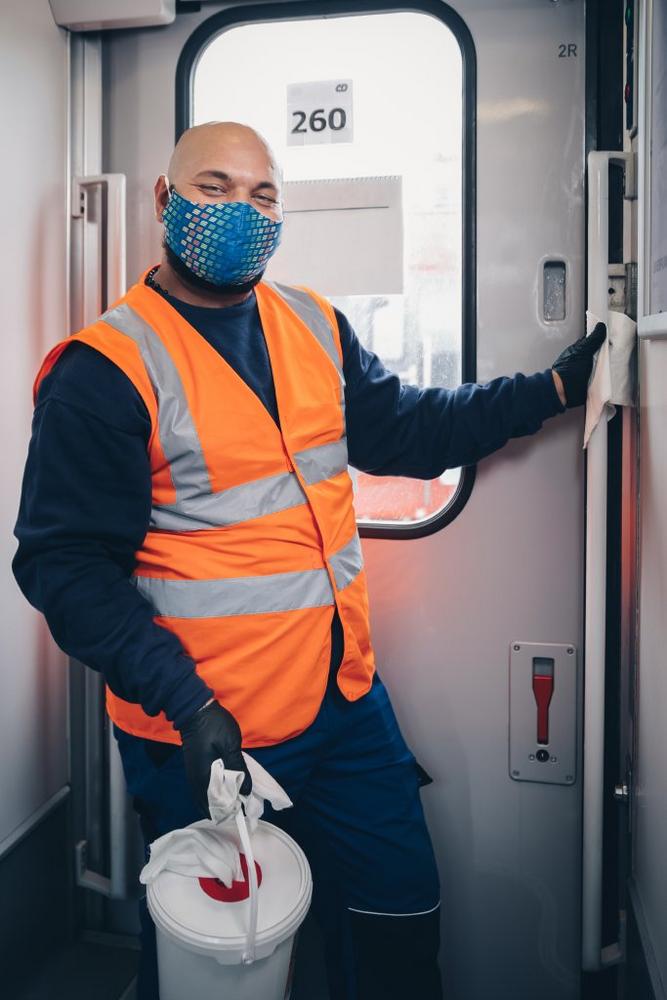 Corona: Aufklärungskampagne zu Hygienemaßnahmen in bayerischen Bussen und Bahnen