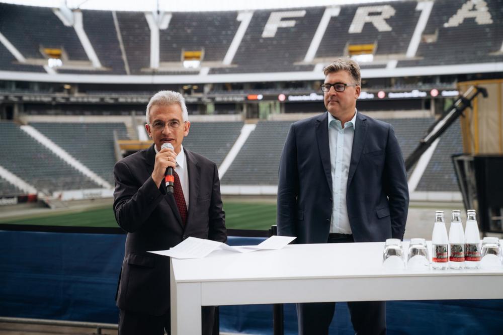 Eintracht Frankfurt Hauptmieter des Deutsche Bank Parks