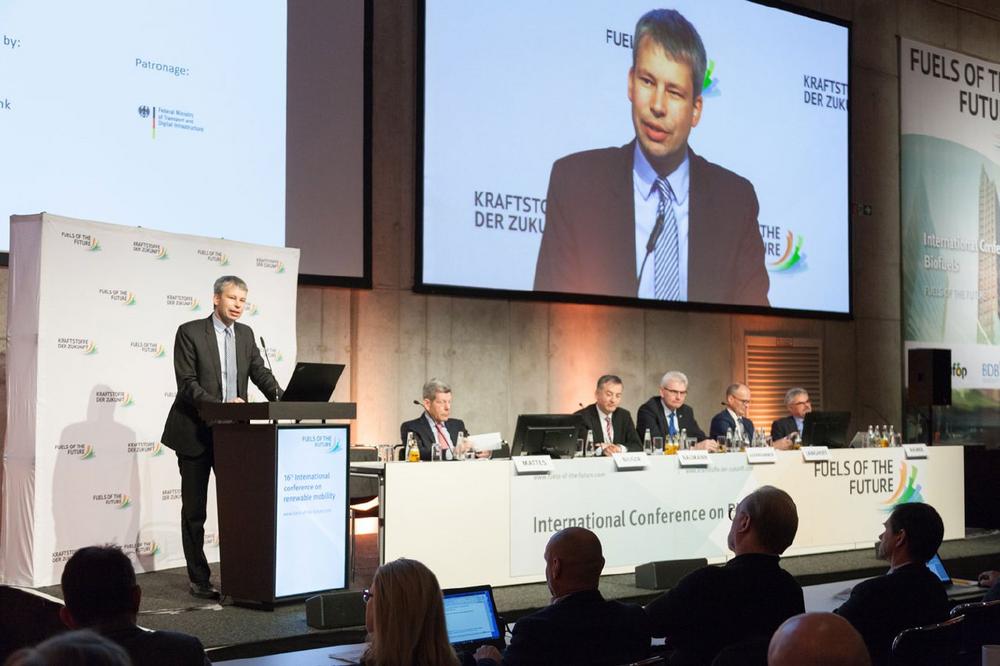 Internationaler Fachkongress für erneuerbare Mobilität: Erneuerbare Mobilität im Spannungsfeld von Klimaschutz, Wirtschaftlichkeit und Akzeptanz
