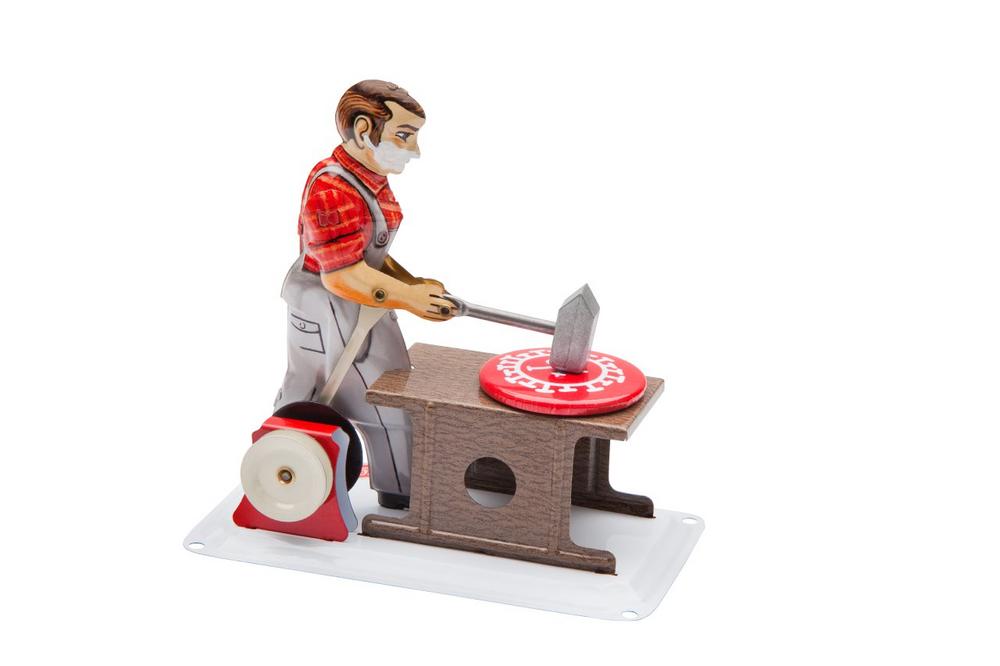 Wilesco zeigt Solidarität: Sondermodell M47 zur Corona-Pandemie