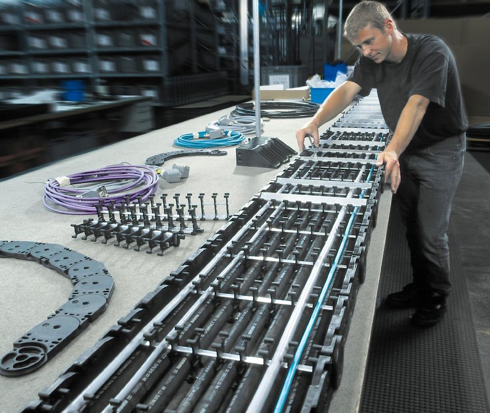 Durabilité et industrie 4.0 pour les chaînes porte-câbles