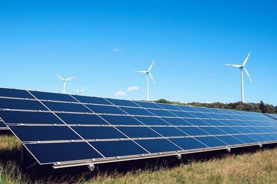 HELLA erweitert Produktportfolio für Elektromobilität und bringt Low Volt-Batteriemanagementsystem auf den Markt