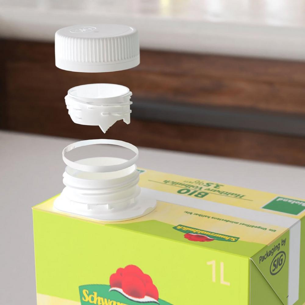 Schwarzwaldmilch setzt als erstes Unternehmen auf den innovativen Verschluss combiMaxx von SIG