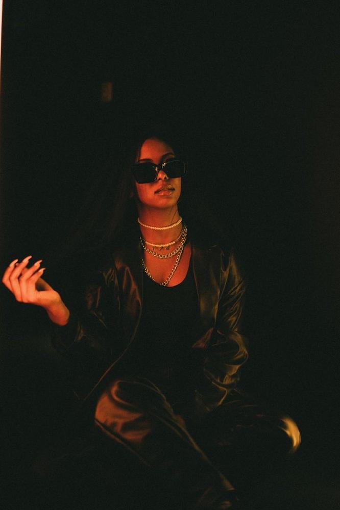 RIA – Die neue Stimme des Neo-Soul/RnB – ihre erste EP „Intro“ erscheint am 9. April