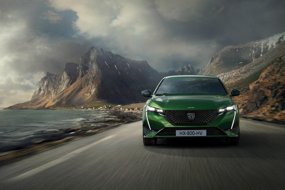 HELLA entwirft charakteristische Lichtsignatur des neuen Peugeot 308