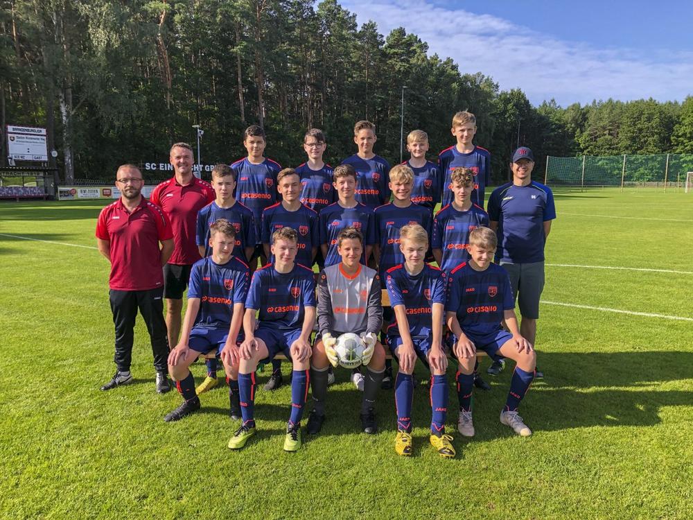 Fußball verbindet Generationen: Berliner casenio AG unterstützt Jugend-Kicker des SV Rangsdorf 28