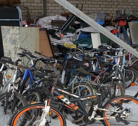 Die Schrottabholung Sechs Tage die Woche sind wir in Iserlohn und Umgebung