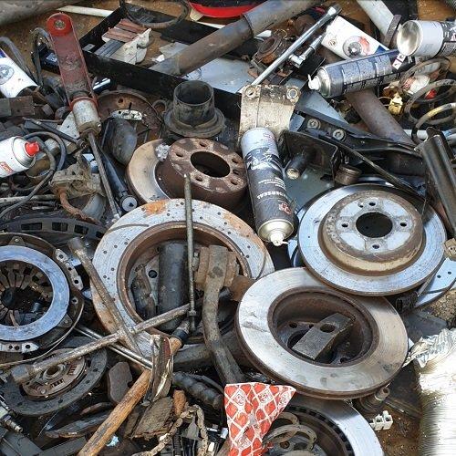 Kostenlose Schrottabholung in Hattingen : Wir holen Ihr Altmetall ab und zahlen auch noch dafür