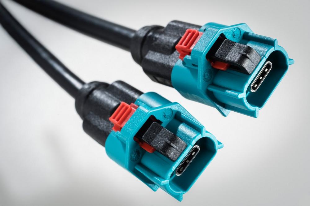 Small and incredibly fast – new connector system with Ultradur®