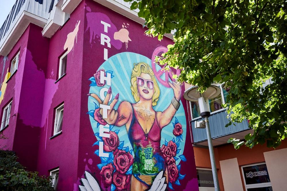 Bye, bye Lagerkoller Im TRIHOTEL Rostock ist das Leben bunt