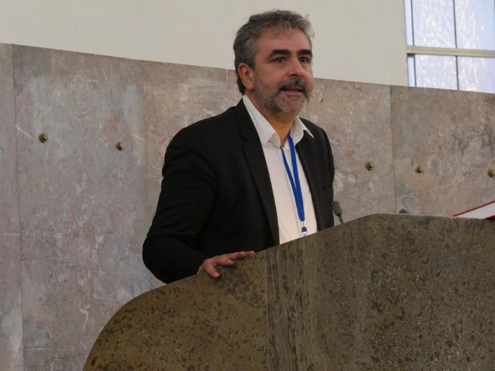 „Im Zweifel immer für die Freiheit des Wortes“: Deniz Yücel neuer PEN-Präsident / Ergebnisse der Präsidiumswahlen bekanntgegeben