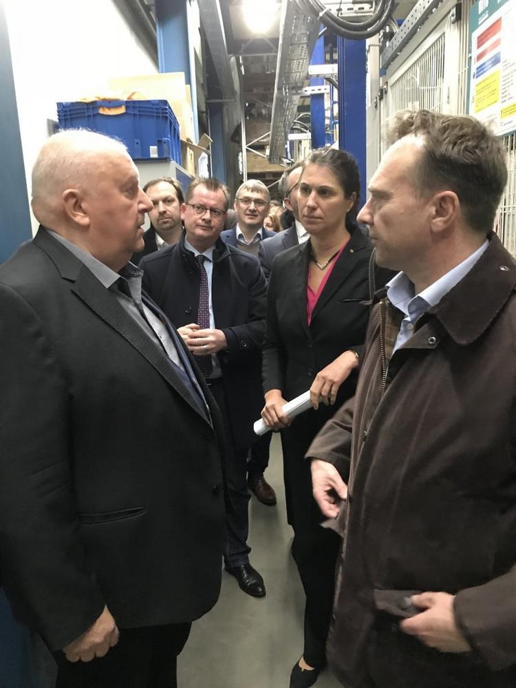 Aufsichtsrat der WFG besucht Firma VKF Renzel in Isselburg