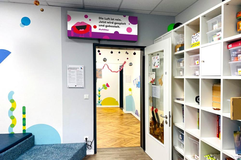 Dank 190 neuer UV-C-Luftfilter in kinderzimmer Kitas: Raumlufthygiene und Infektionsschutz für Kinder und Mitarbeiter:innen