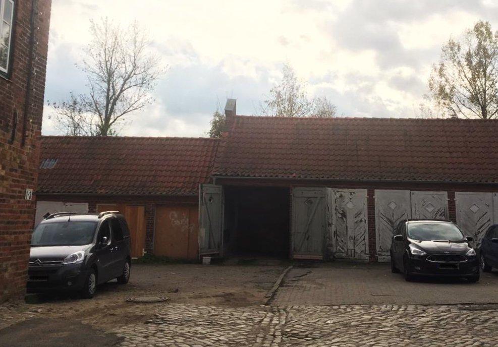 Kunsttankstelle – TH-Architekturstudierende planen Garagen zu Ateliers um