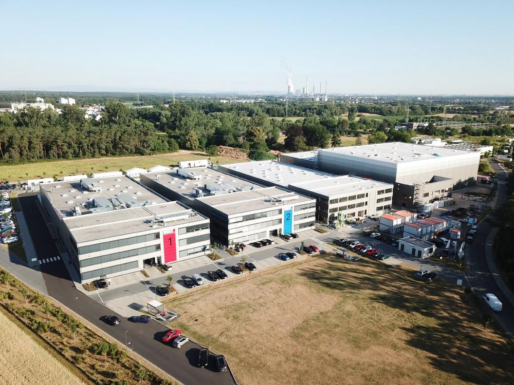 BMZ Holding und KION Group gründen Joint Venture für Lithium-Ionen-Batterien