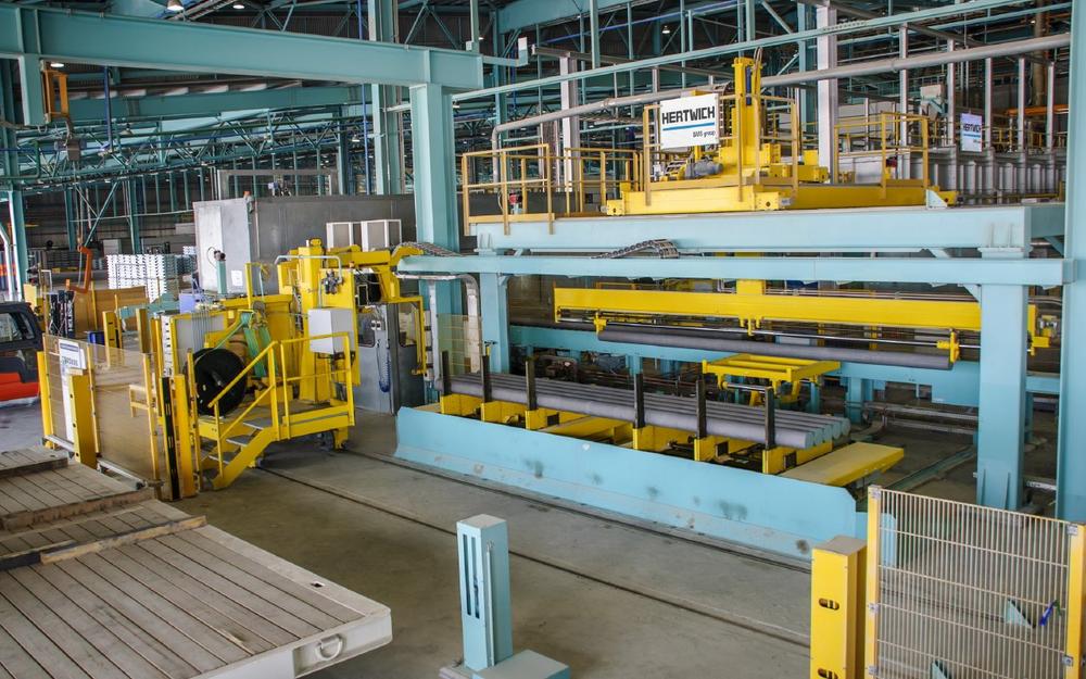 Hertwich to supply fully automatic sawing line for aluminum billets to Century Aluminium