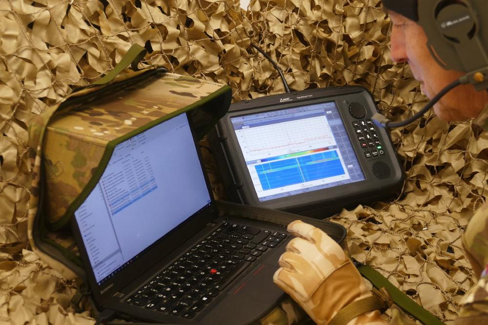 Nuove funzioni per il SignalShark di Narda: monitoraggio mobile dei segnali a banda larga e analisi in tempo reale