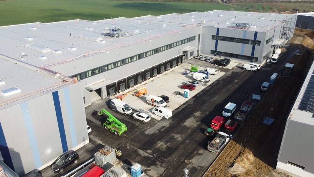 3U e-commerce businesses move into new distribution centre in Koblenz on schedule