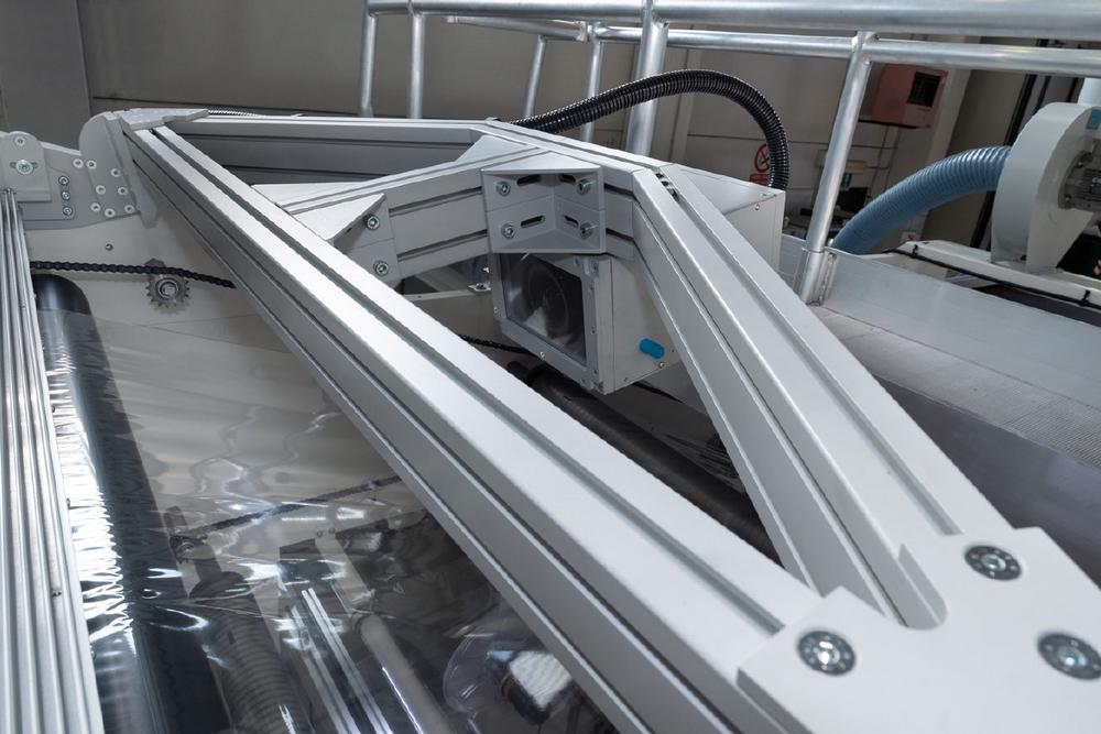 Surface inspection in foil extrusion: iPQ-Surface scores with intuitive, simple operation – on display at K 2022