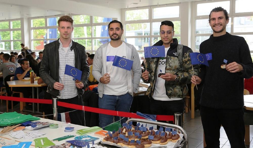 Studierende für Europa – Aktion des DAAD zum Europatag an der Hochschule Worms