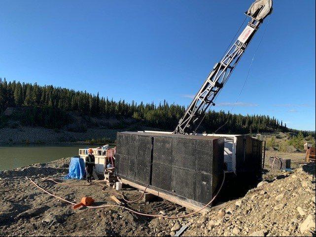Brixton Metals-Partner Pacific Bay startet Earn-In auf Atlin Goldfields-Projekt