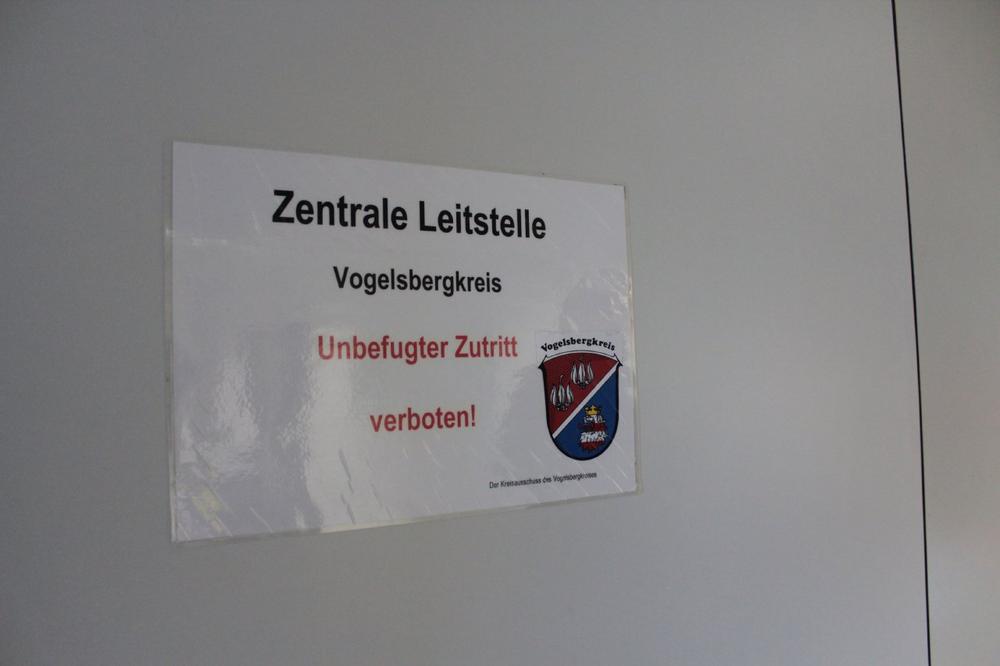 Tag des Notrufs am 11.2.: Der Mensch am anderen Ende – Die Arbeit in der Leitstelle des Vogelsbergkreises