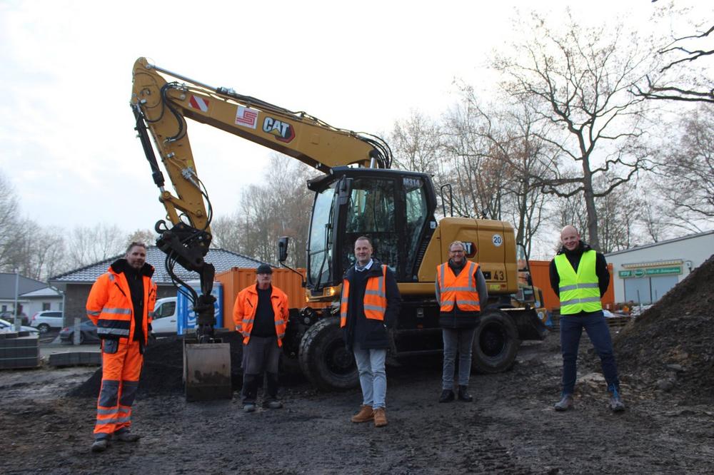 Echtes Multifunktionsgerät im Straßenbau