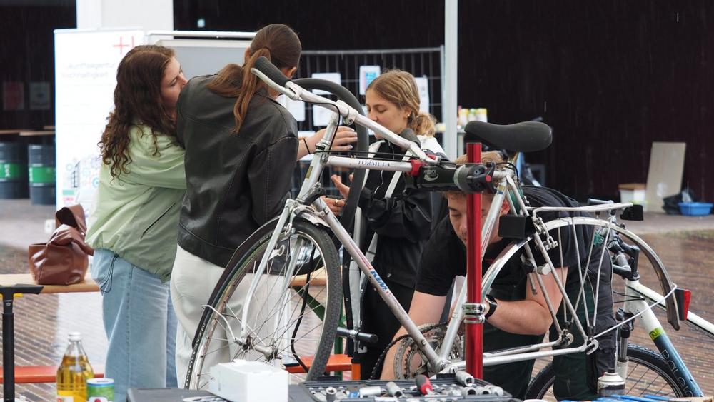 Gemeinsam am Rad drehen: PHKA und HKA starten Projekt für fahrradfreundlicheren Campus