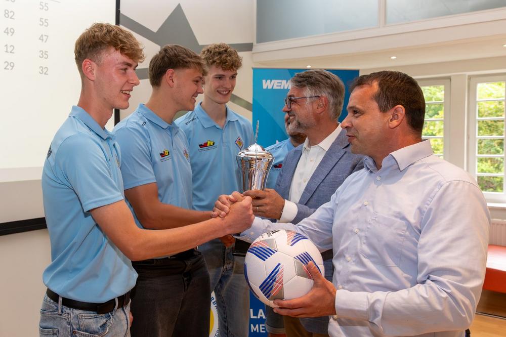 WEMAG begleitet Fußballnachwuchs in die nächste Saison