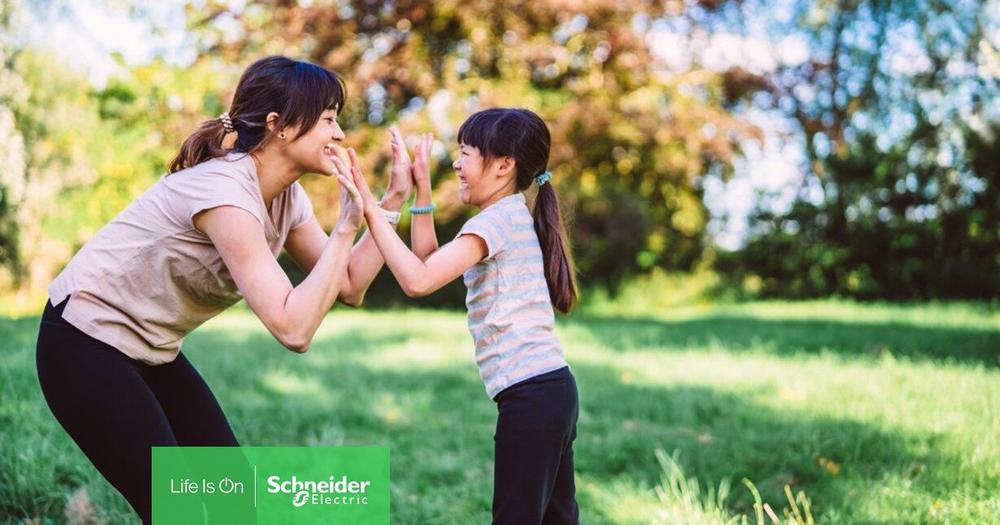 Nachhaltigkeit: Schneider Electric meldet bedeutende Meilensteine im zweiten Quartal 2025