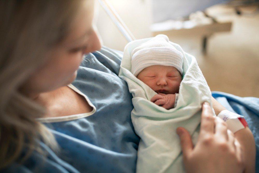 All for her. All for the baby. NEXUS baut seine führende Position im Bereich Frauengesundheit weiter aus.