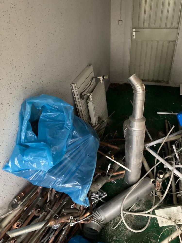 Unser Team aus mobilen Schrotthändlern holt Ihren Schrott in Hagen kostenlos und ohne Aufwand für Sie ab.