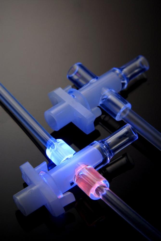 Entdecken Sie die lichthärtenden Lösungen von Dymax für Technologien von morgen auf der MedTech Ireland