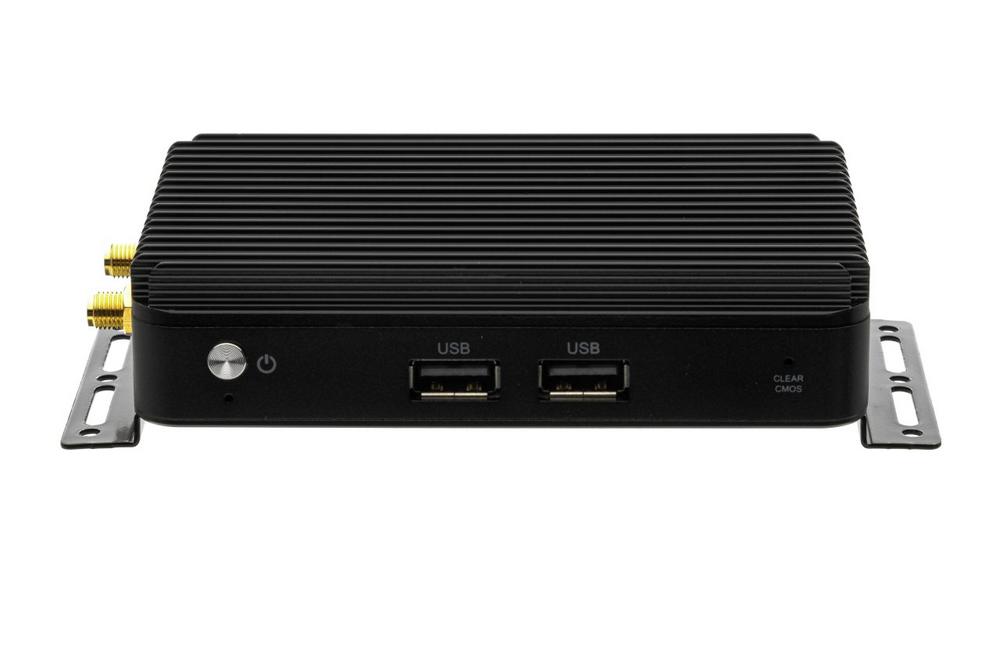 BOX C475 – Ultra-compact industrial PC for Digital Signage, IoT, and Edge Computing
