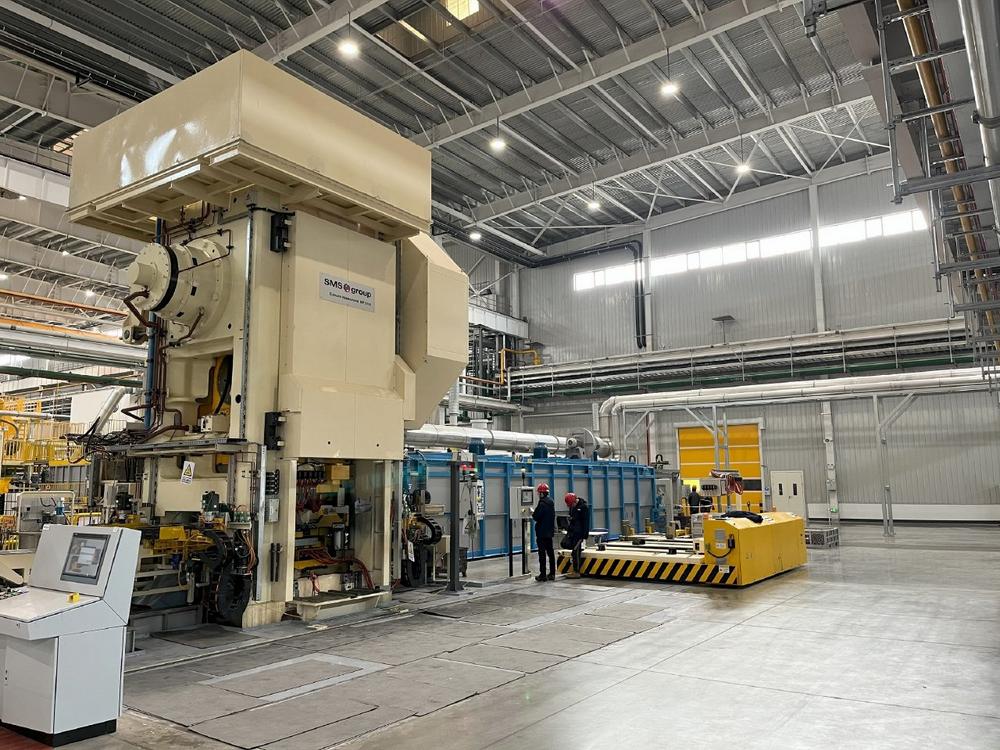 Jiangsu Pacific Precision Forging and SMS group commission 31.5-MN closed-die forging press for large-scale production of aluminum suspension components