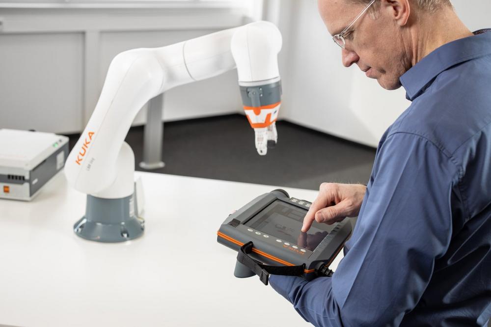 KUKA reports rising demand after slump due to coronavirus: significant recovery in the first quarter