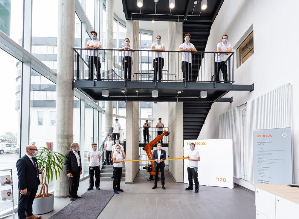 State-of-the-art training and continuing education: KUKA opens new education center at headquarters in Augsburg