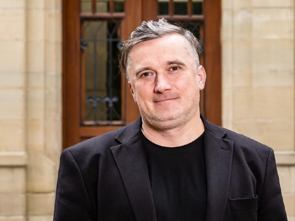 Danja Vasiliev wird Professor für Emerging Media in Kunst und Gestaltung an der Merz Akademie