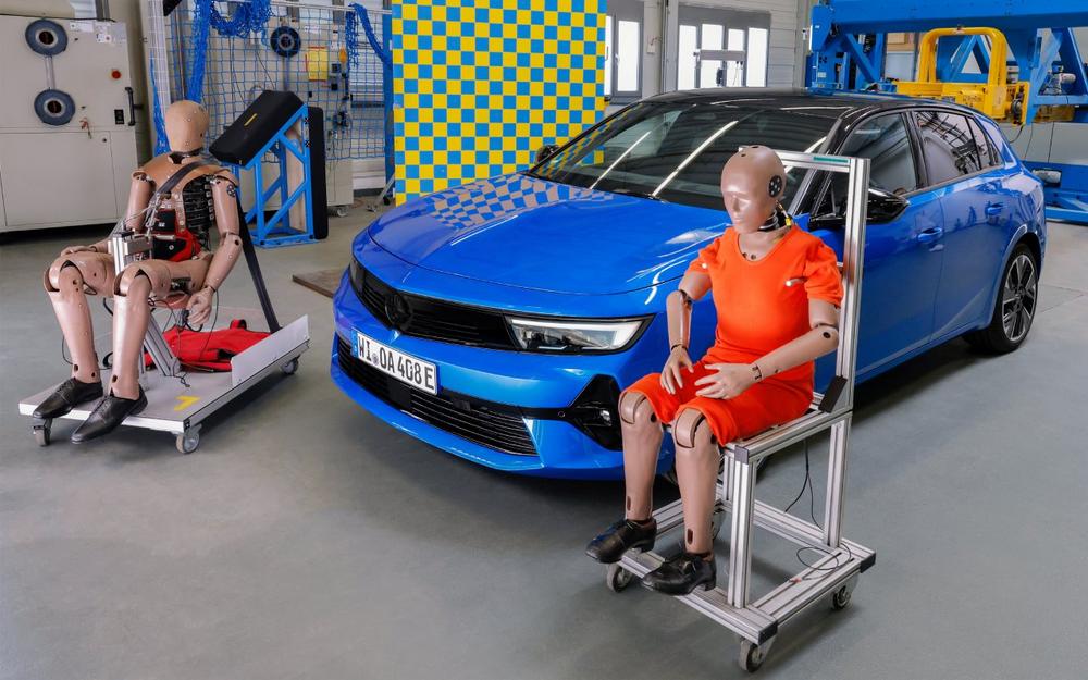 Fester Rückhalt: 50 Jahre Sicherheitsgurte in allen Opel-Fahrzeugen