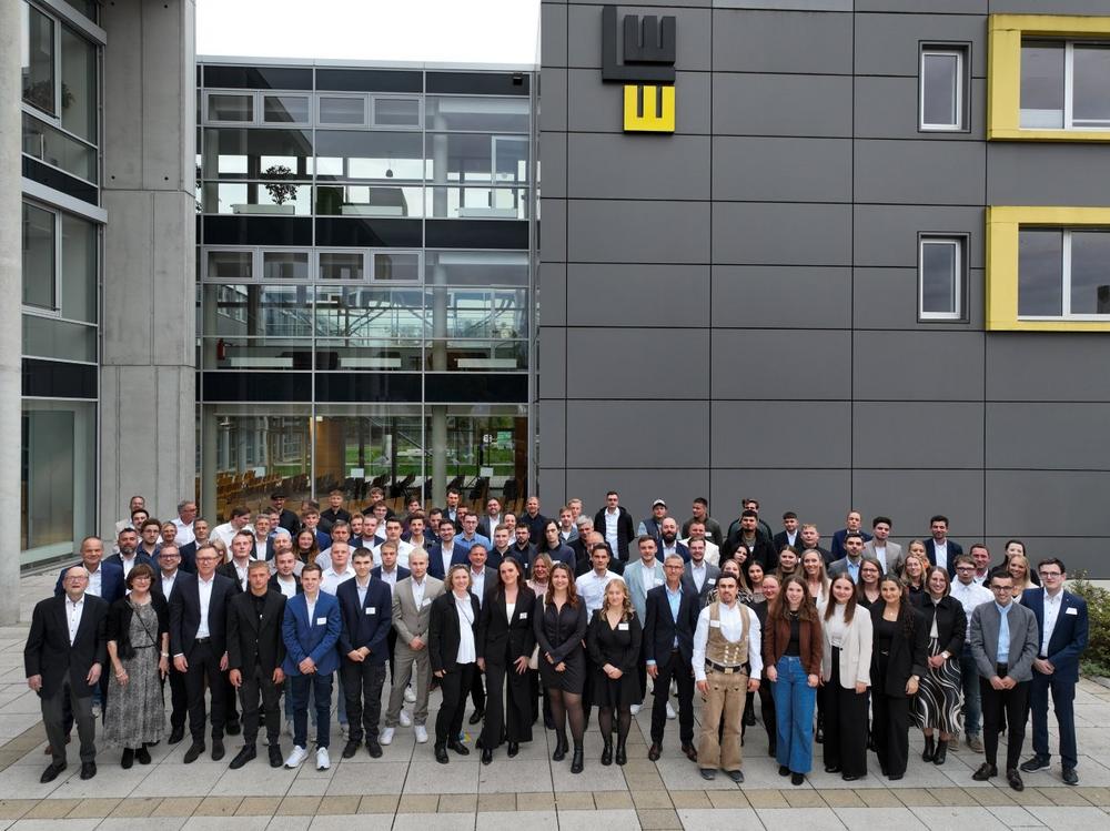 Glückliche Gesichter und stolze Absolventen bei der Freisprechungsfeier 2025